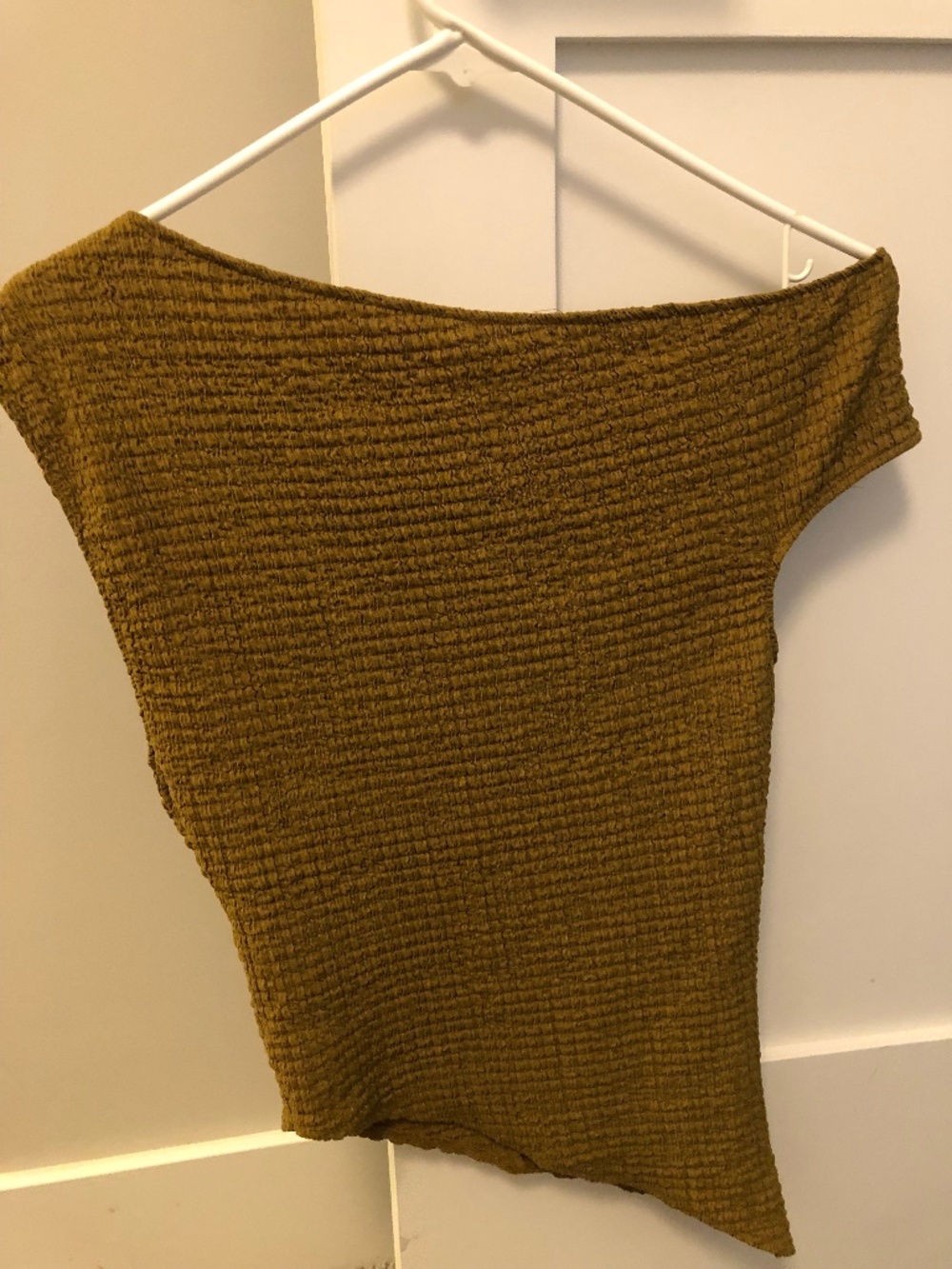Zara Textured Asymmetric Off-the shoulder top. Size M - Picture 3 of 4